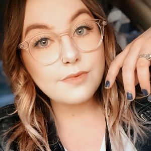 Meet your Posher, Shelby